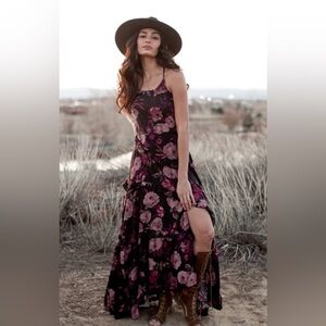 Joyfolie Faethe Dress in Black and Pink and Purple Floral Size XS